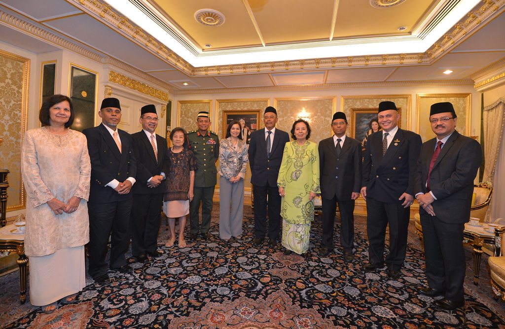 Foto Kunjungan AROBA ke Istana Perak KL 2013
